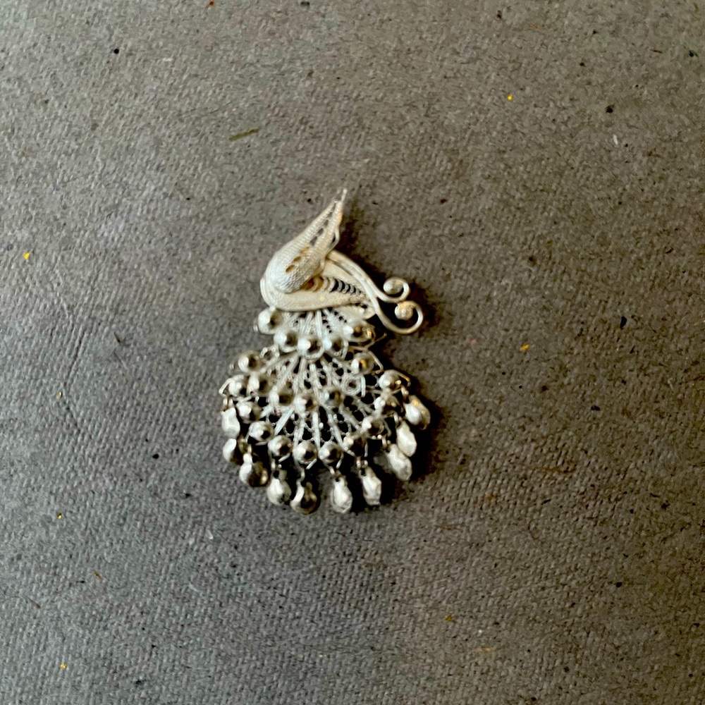 Vintage articulated earring